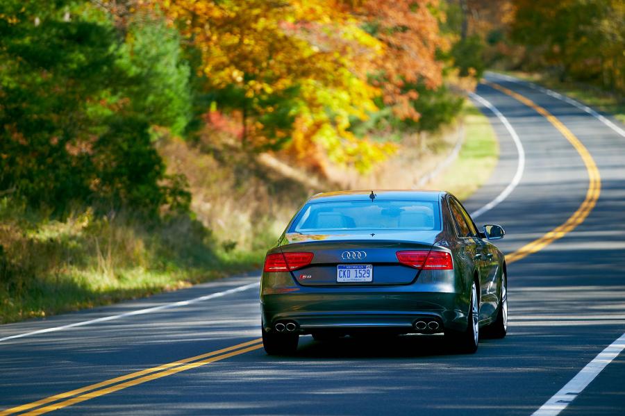 Audi S8 (D4) 2012 года  (NA) (фото 50 из 53)